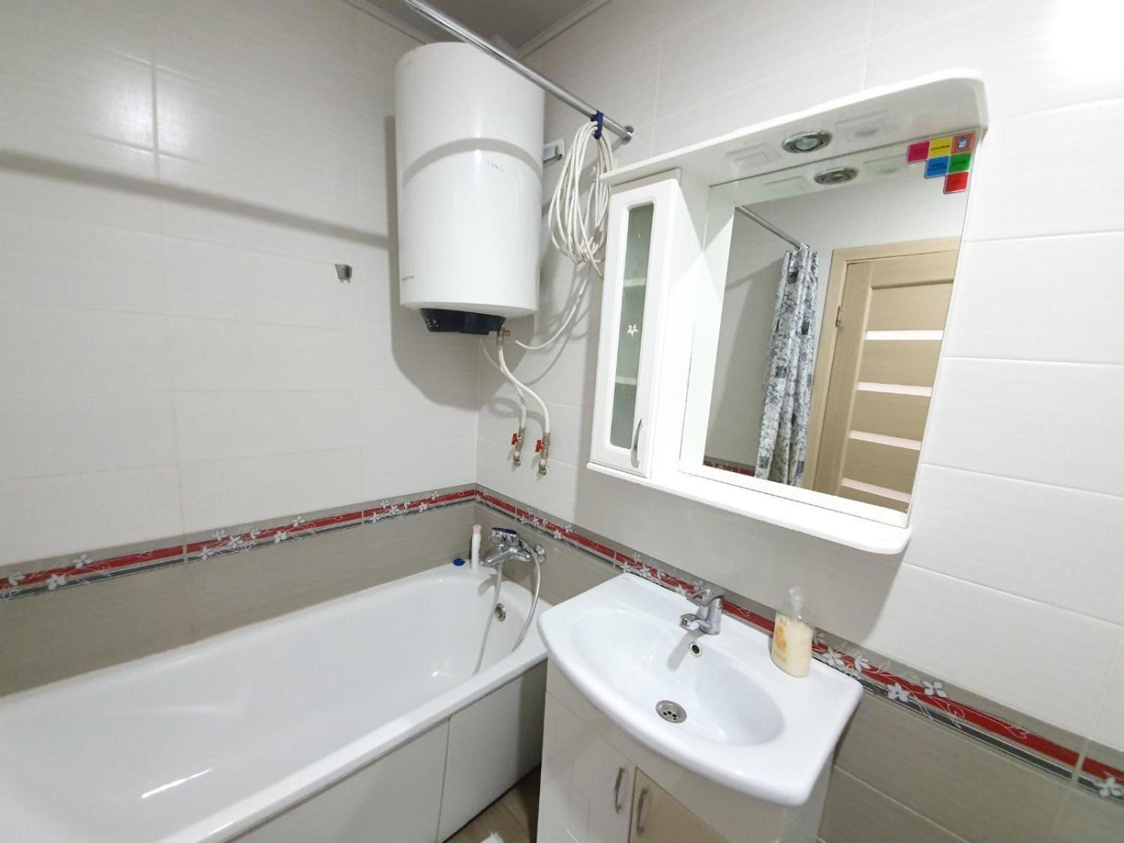 Tourist Home At Stefan Cel Mare With 2 Rooms Chisinau Exterior photo