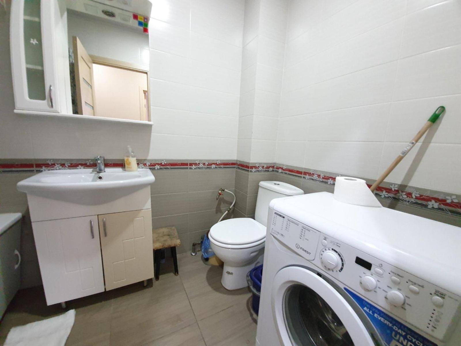 Tourist Home At Stefan Cel Mare With 2 Rooms Chisinau Exterior photo